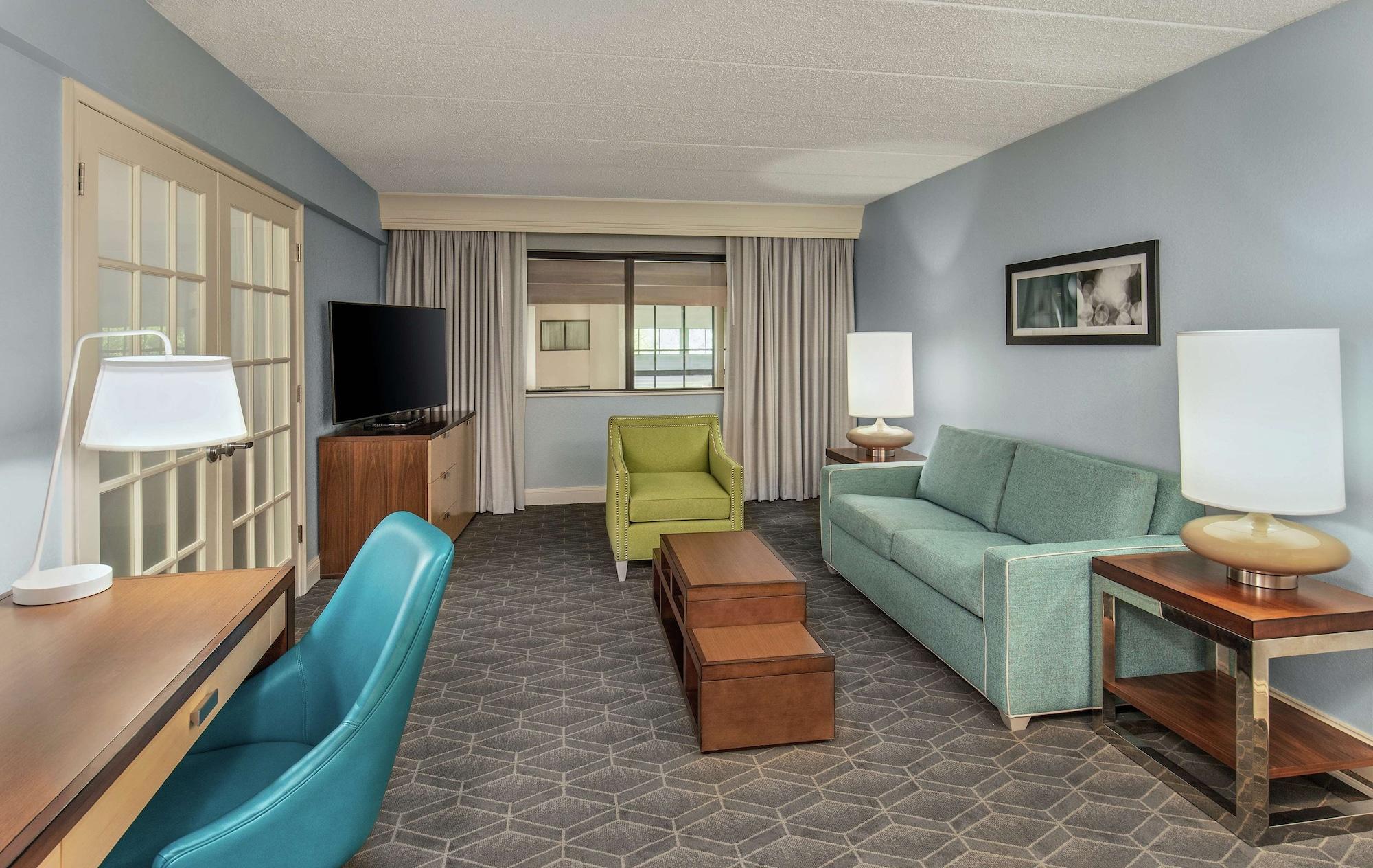 Doubletree By Hilton Columbia Hotel Екстериор снимка